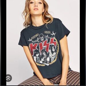 Daydreamer Kiss World Tour
Reverse Girlfriend Tee Vintage Black XS